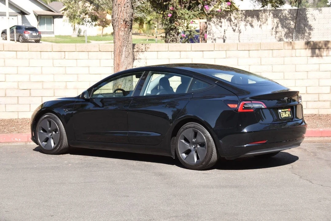 2021 Tesla Model 3 - Image 8 of 12