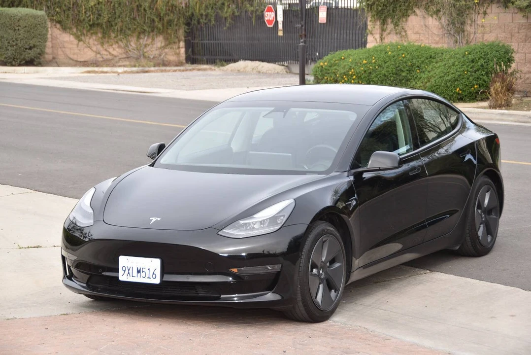 2021 Tesla Model 3 - Image 6 of 12