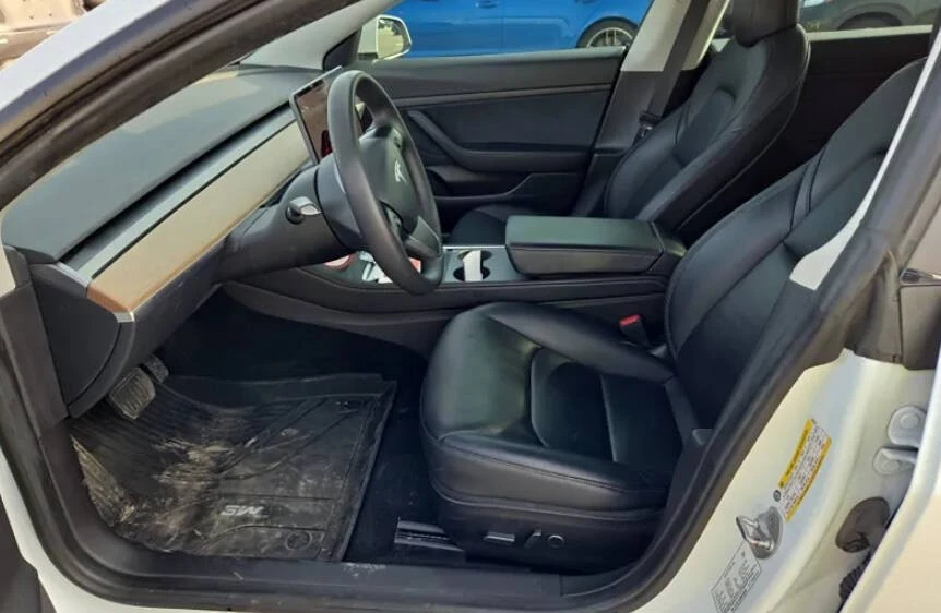 2021 Tesla Model 3 - Image 9 of 10