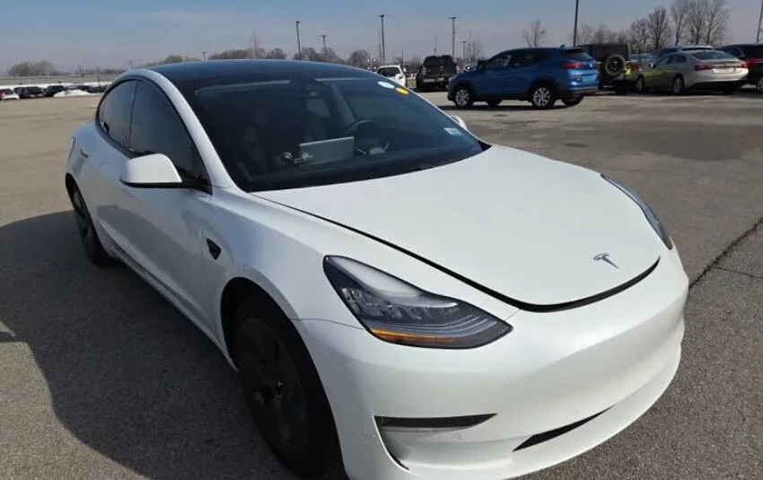 2021 Tesla Model 3 - Image 3 of 10