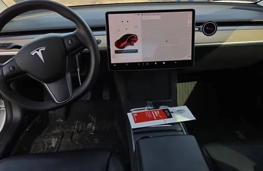 2021 Tesla Model 3 - Image 8 of 10