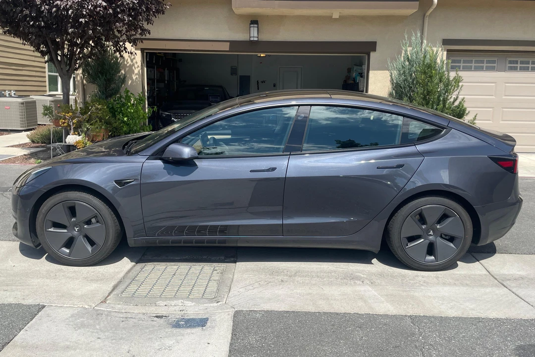 2021 Tesla Model 3 - Image 3 of 31