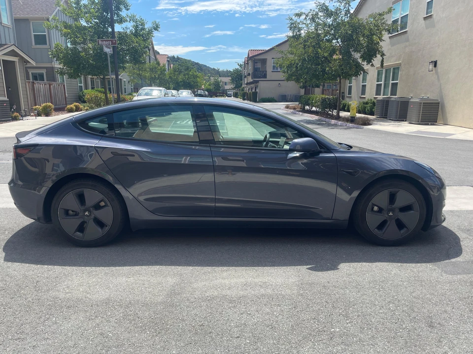 2021 Tesla Model 3 - Image 8 of 31
