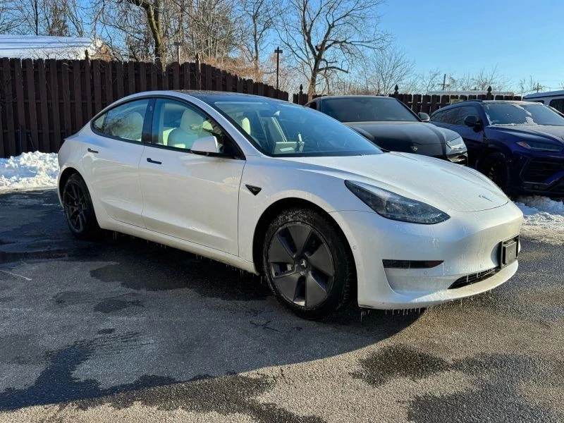 2021 Tesla Model 3 - Image 3 of 12