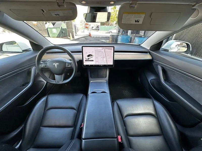 2021 Tesla Model 3 - Image 9 of 12