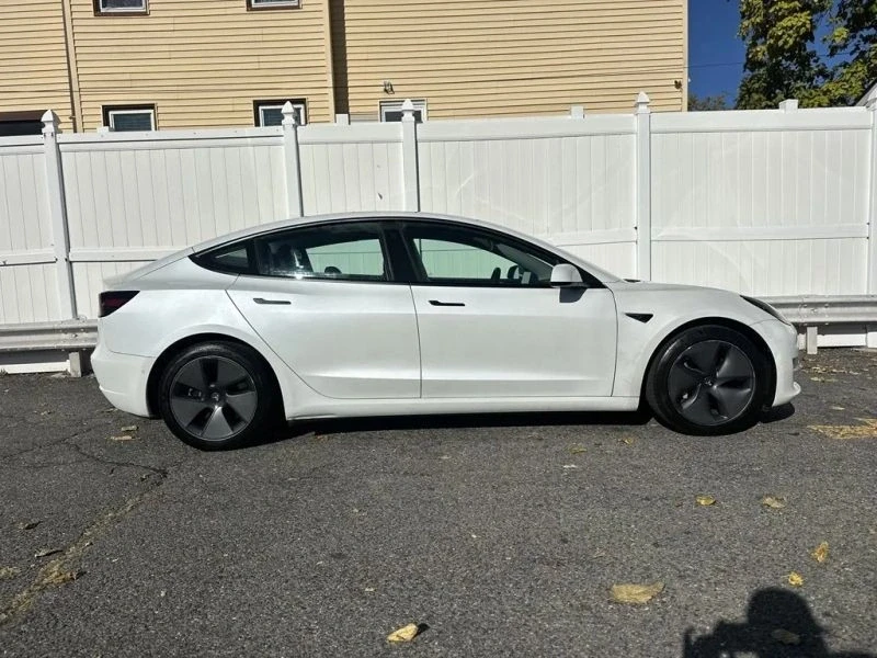 2021 Tesla Model 3 - Image 8 of 12
