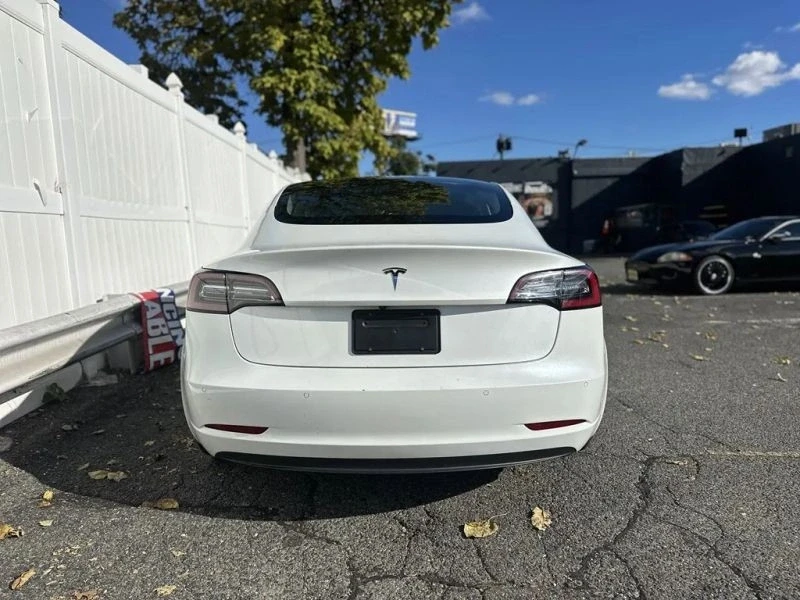 2021 Tesla Model 3 - Image 6 of 12
