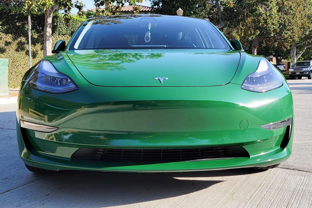 2021 Tesla Model 3 - Image 2 of 31