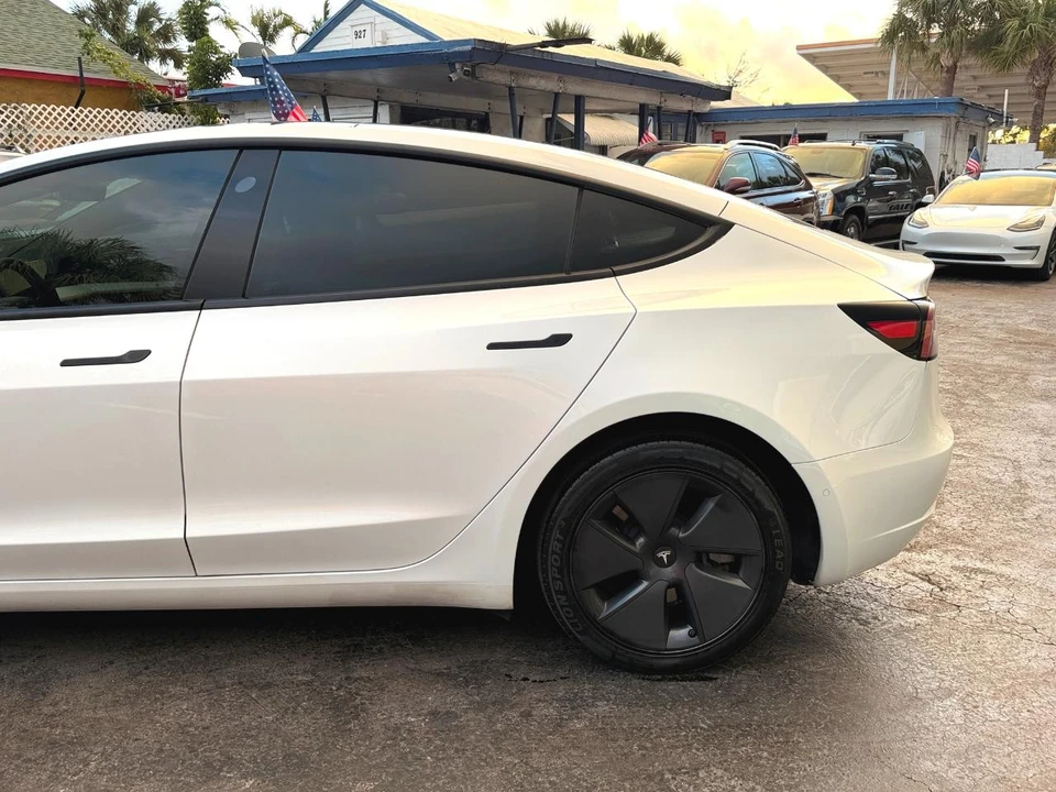 2021 Tesla Model 3 - Image 12 of 21