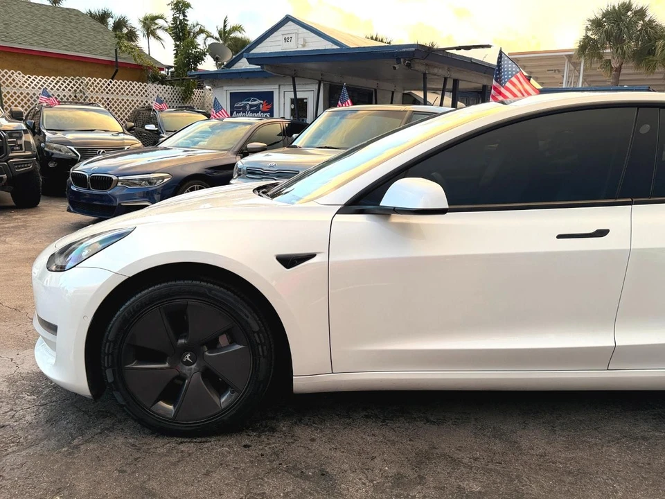 2021 Tesla Model 3 - Image 11 of 21