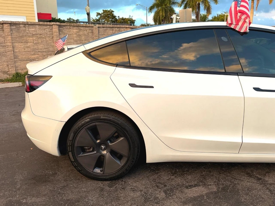 2021 Tesla Model 3 - Image 15 of 21