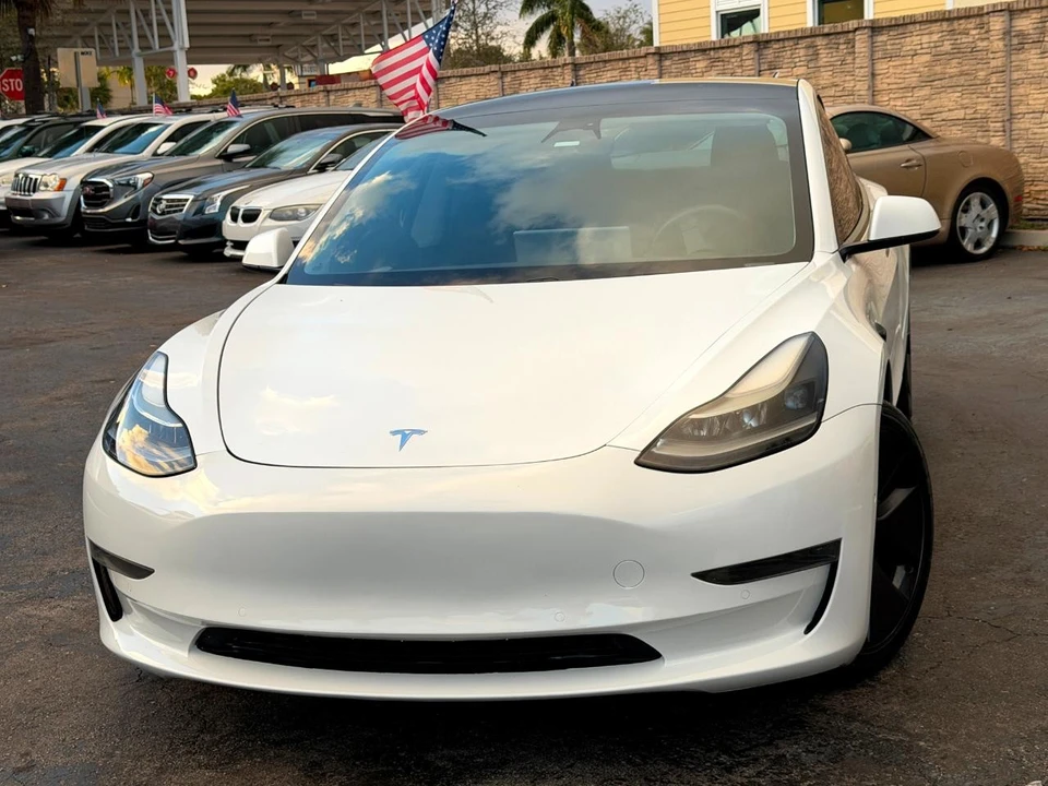 2021 Tesla Model 3 - Image 8 of 21