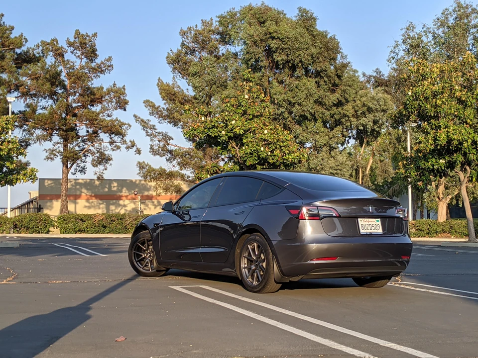 2021 Tesla Model 3 - Image 11 of 31