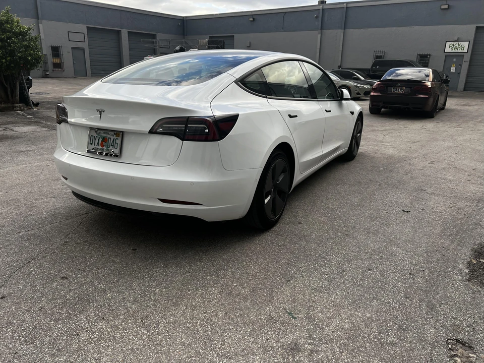 2021 Tesla Model 3 - Image 14 of 31