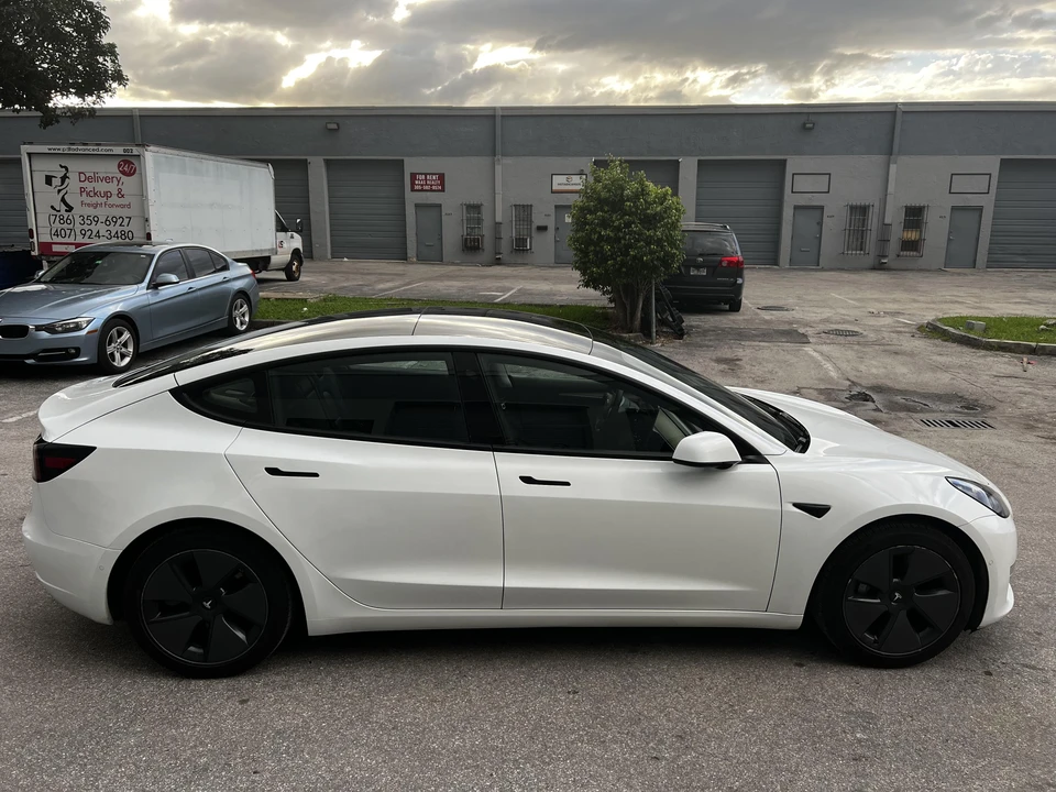 2021 Tesla Model 3 - Image 17 of 31