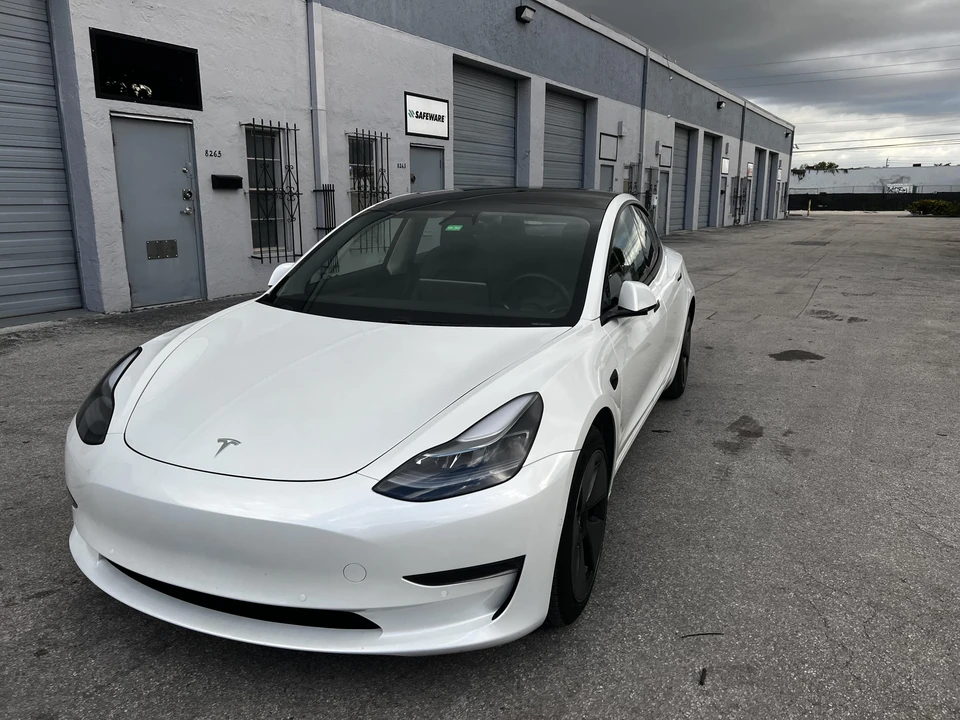 2021 Tesla Model 3 - Image 8 of 31