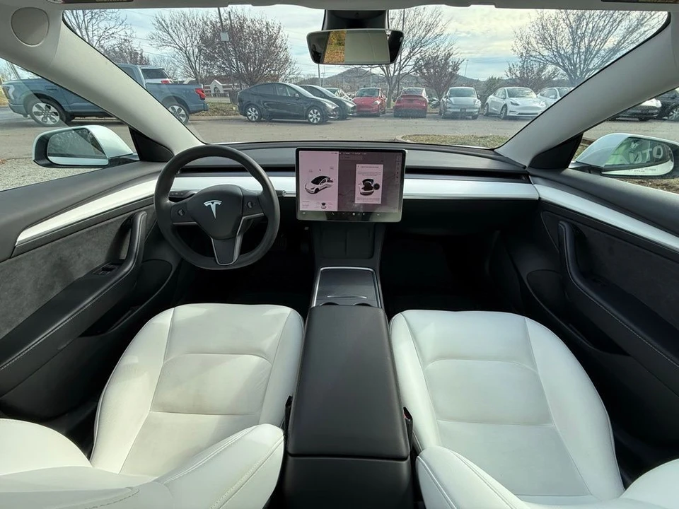 2021 Tesla Model 3 - Image 8 of 12