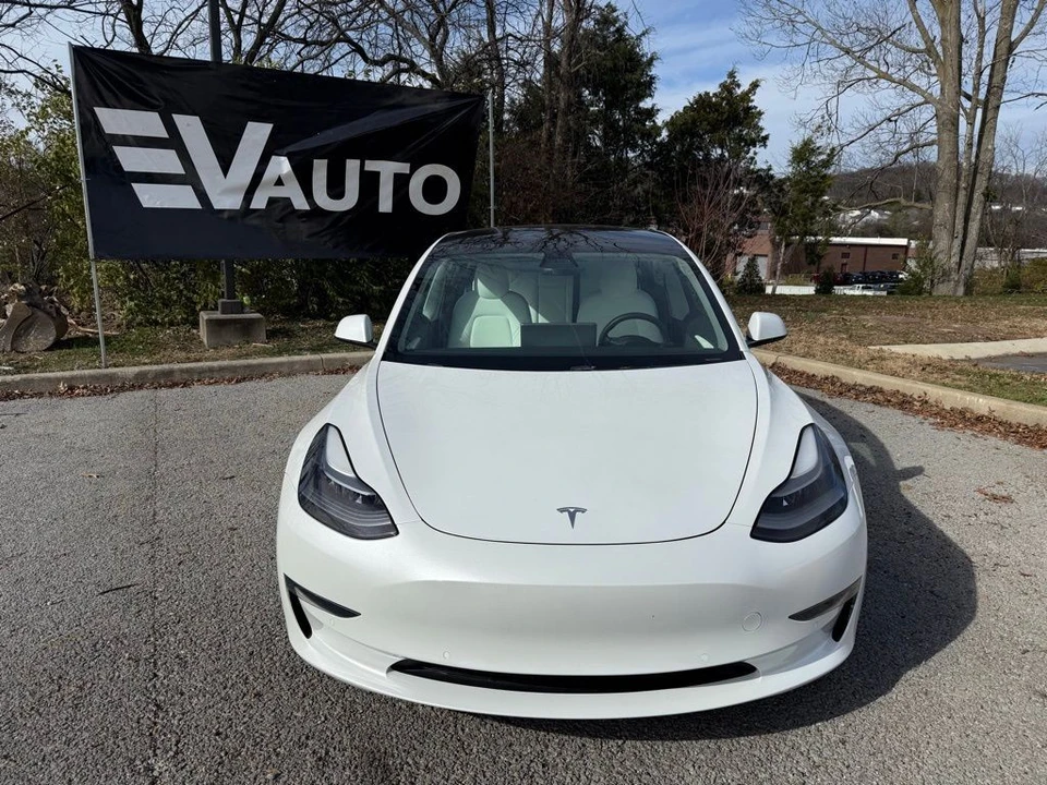 2021 Tesla Model 3 - Image 2 of 12