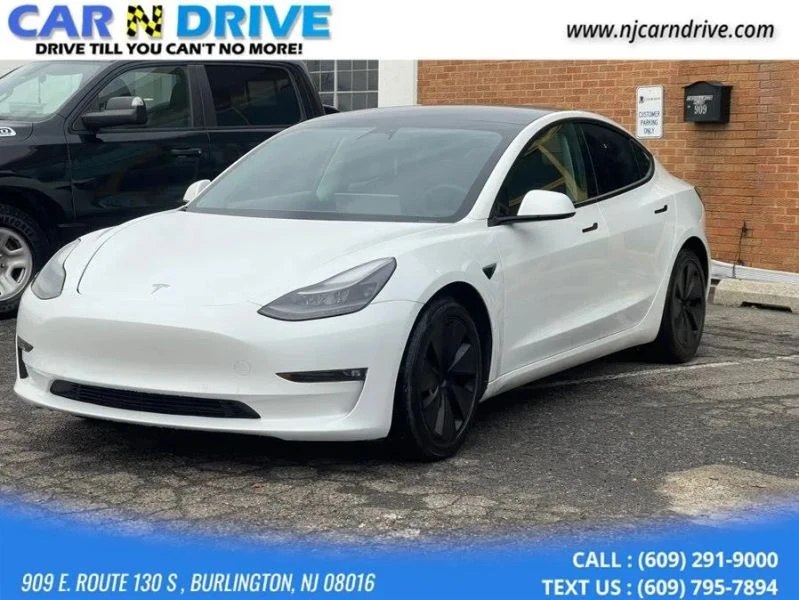 2021 Tesla Model 3 - Image 2 of 11