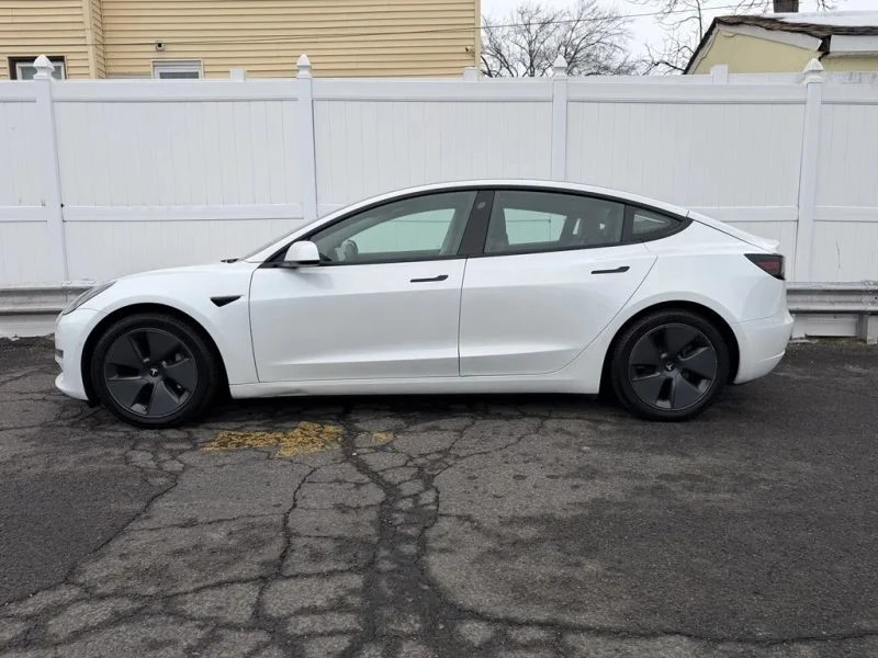 2021 Tesla Model 3 - Image 4 of 12