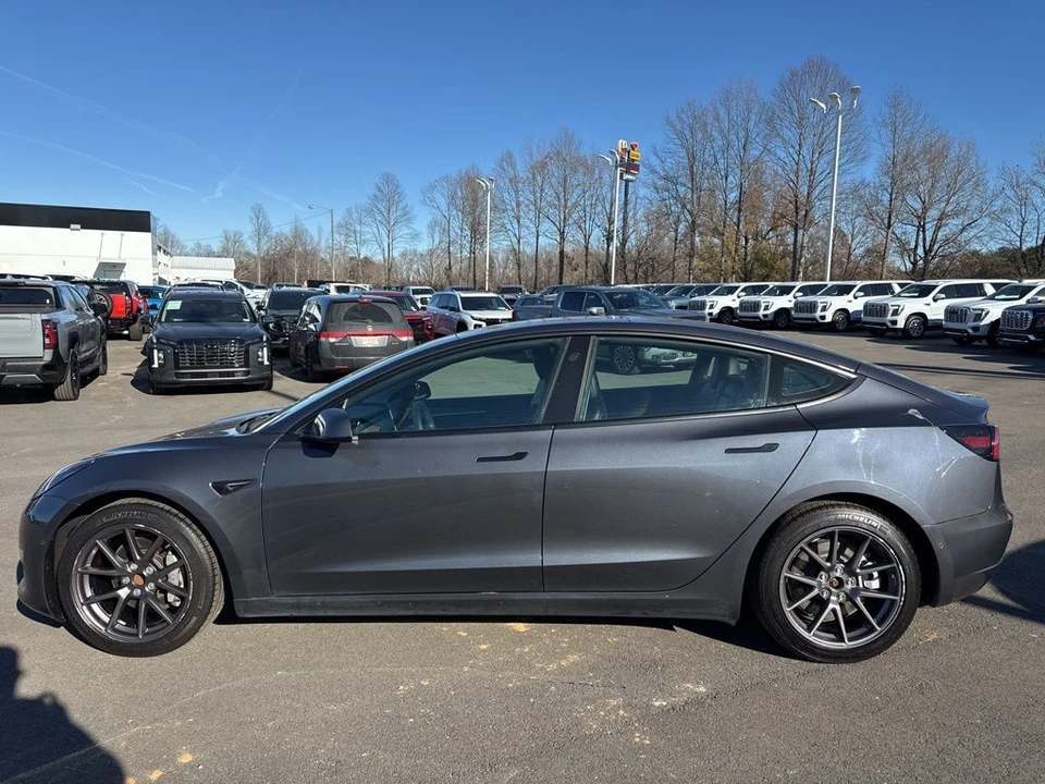 2021 Tesla Model 3 - Image 2 of 12