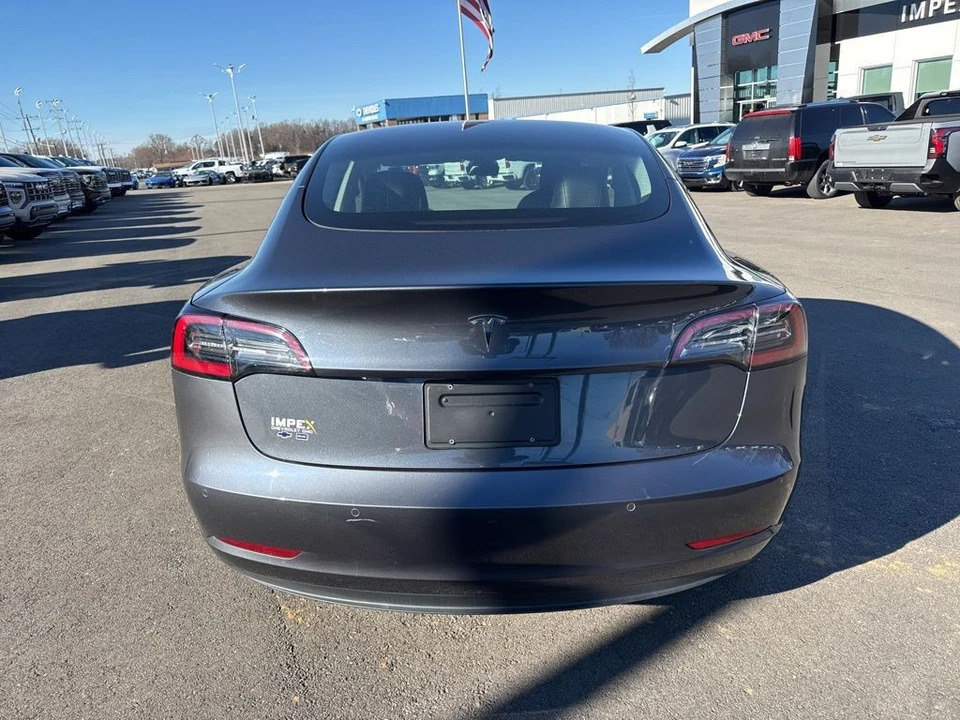 2021 Tesla Model 3 - Image 4 of 12