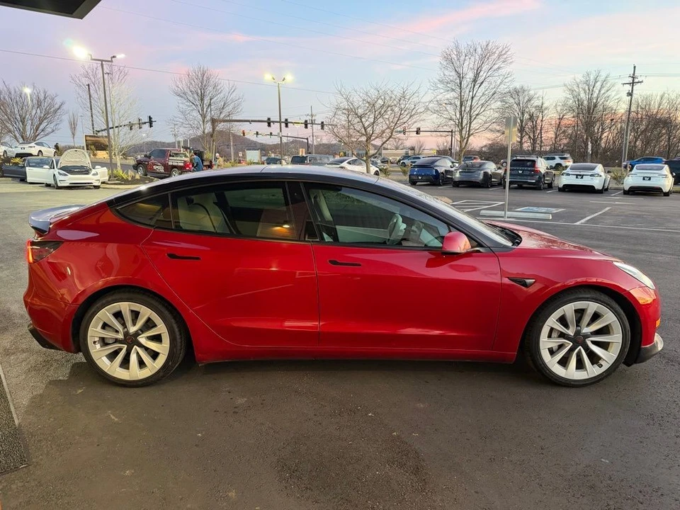 2021 Tesla Model 3 - Image 4 of 16
