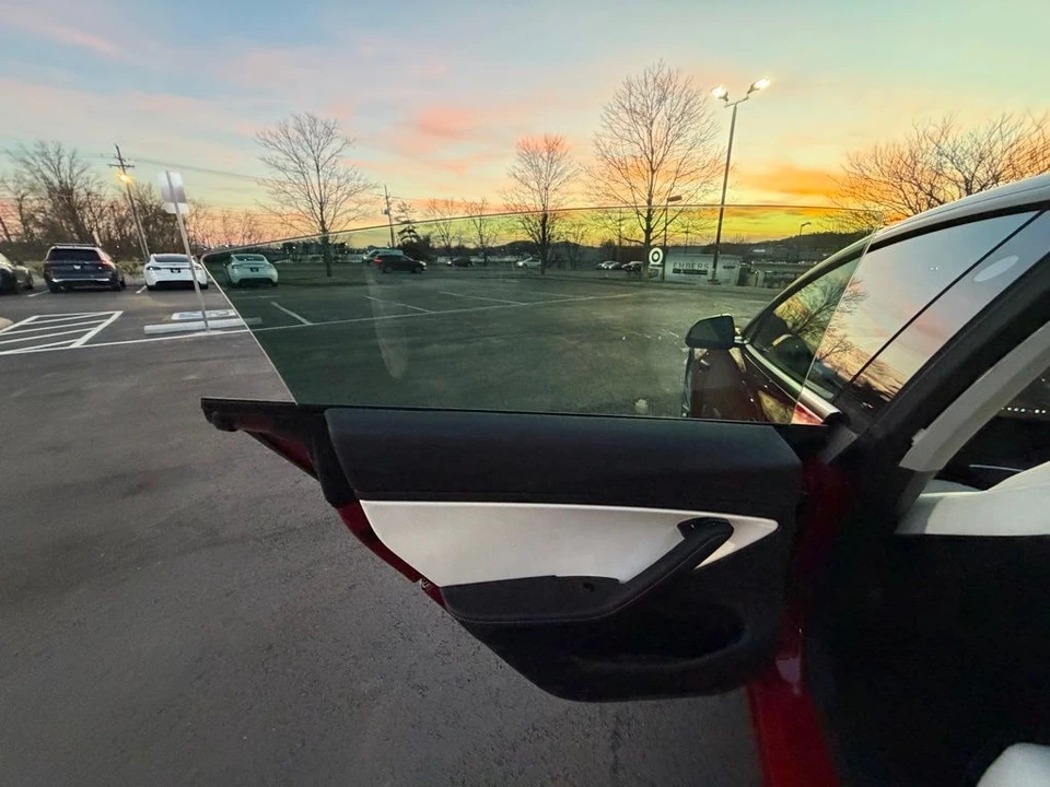 2021 Tesla Model 3 - Image 9 of 16