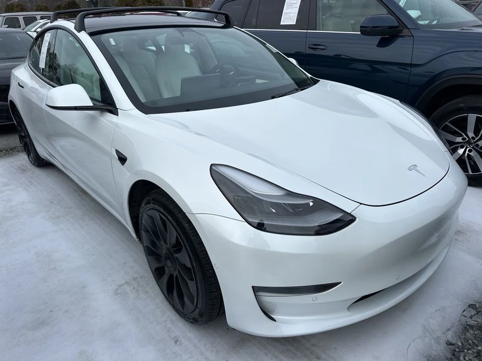 2021 Tesla Model 3 - Image 2 of 6