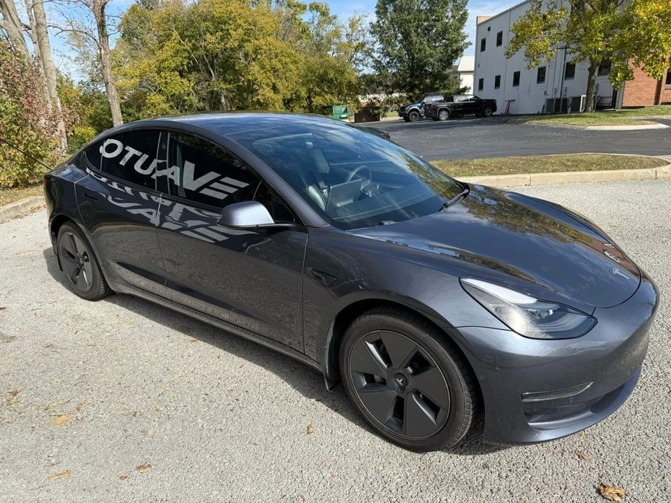 2021 Tesla Model 3 - Image 3 of 11