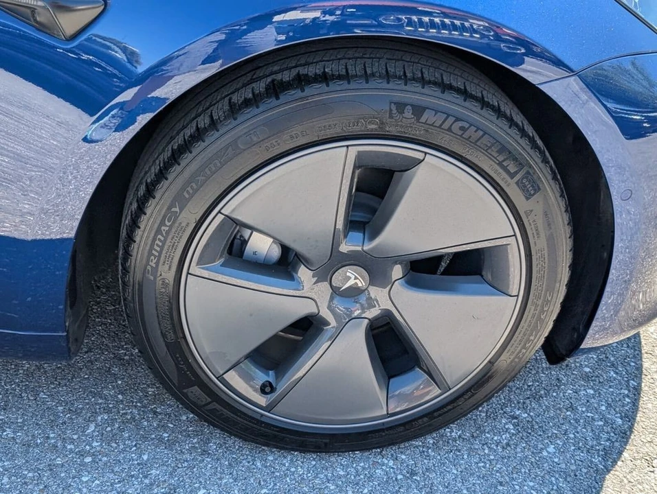2021 Tesla Model 3 - Image 18 of 21