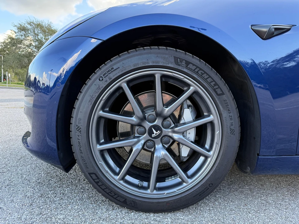 2021 Tesla Model 3 - Image 22 of 31