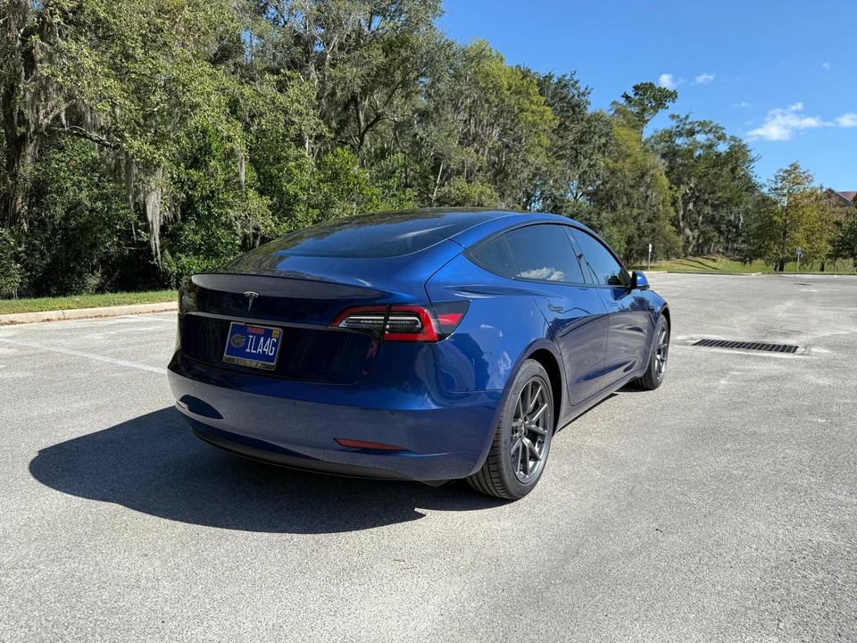 2021 Tesla Model 3 - Image 9 of 31