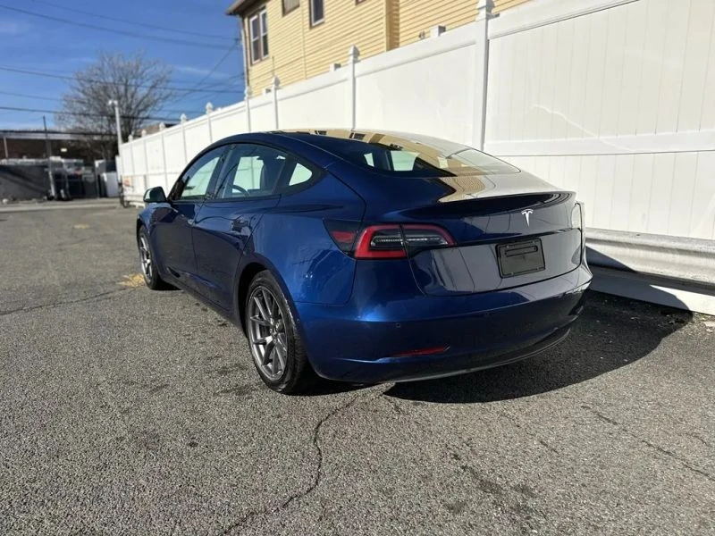 2021 Tesla Model 3 - Image 5 of 12