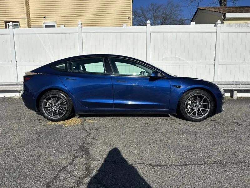 2021 Tesla Model 3 - Image 8 of 12