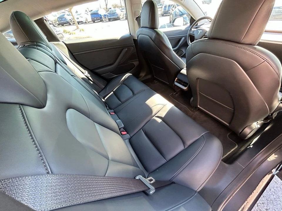 2021 Tesla Model 3 - Image 9 of 17