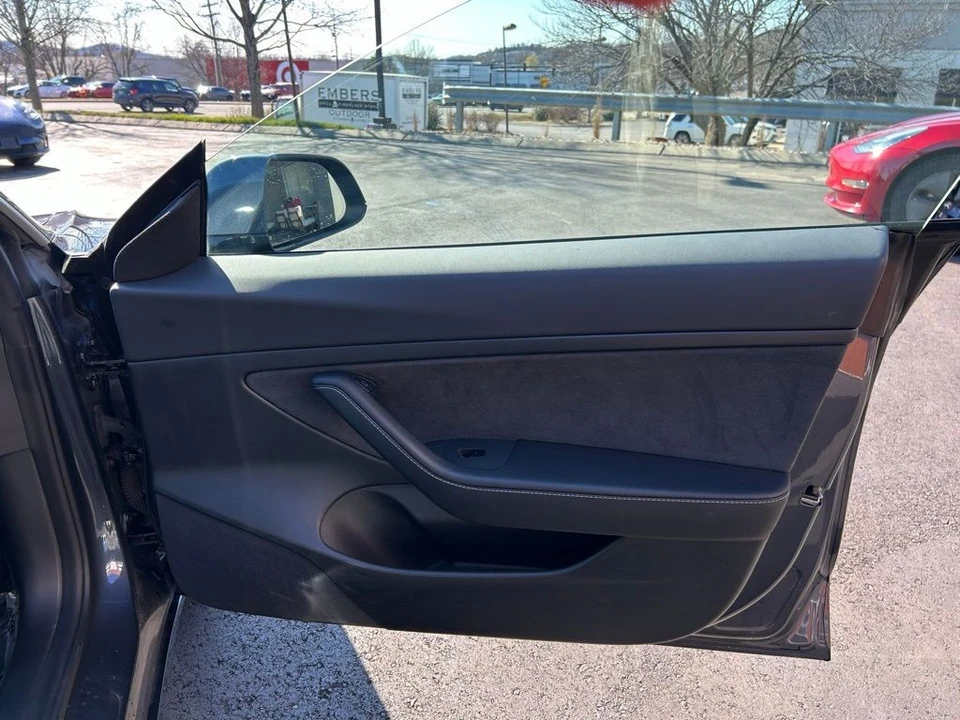 2021 Tesla Model 3 - Image 12 of 17