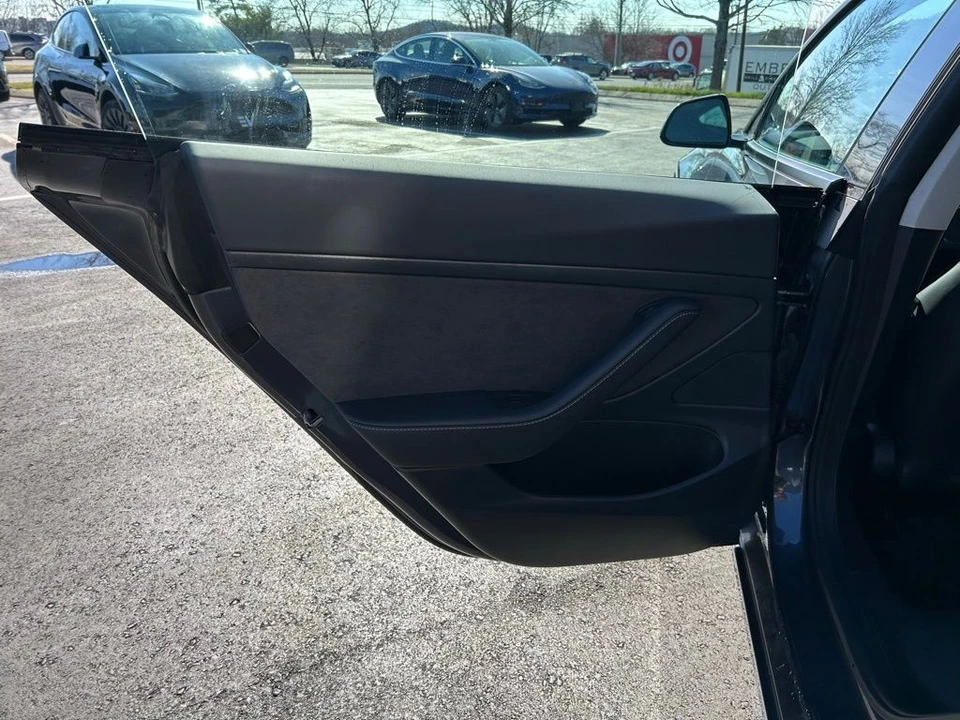 2021 Tesla Model 3 - Image 10 of 17