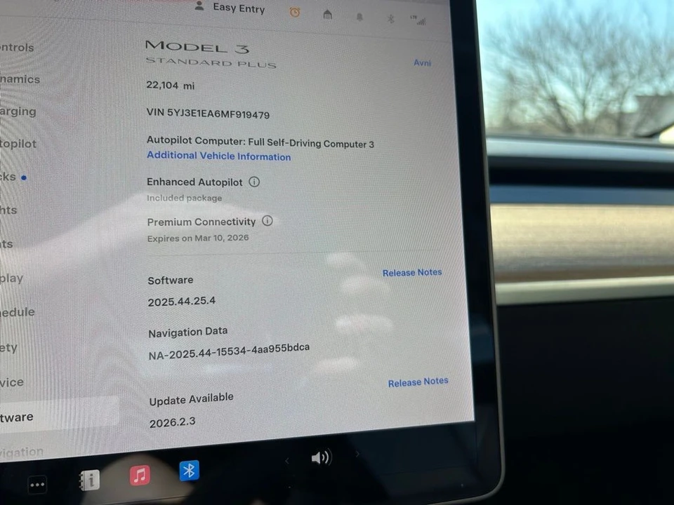 2021 Tesla Model 3 - Image 16 of 17