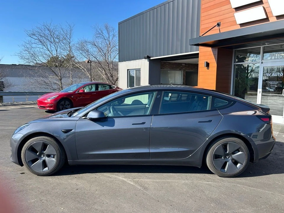 2021 Tesla Model 3 - Image 5 of 17