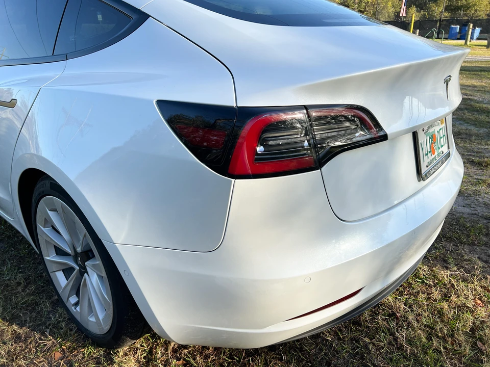 2021 Tesla Model 3 - Image 27 of 31