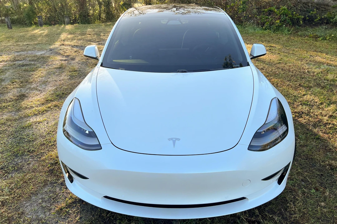 2021 Tesla Model 3 - Image 2 of 31