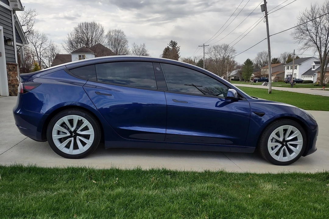 2021 Tesla Model 3 - Image 3 of 31