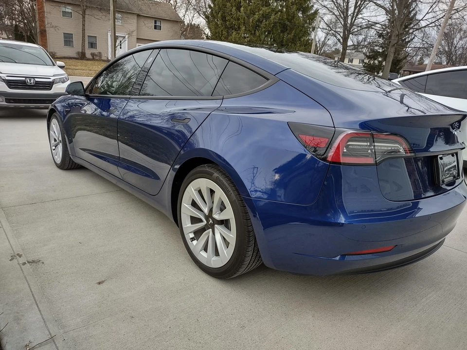 2021 Tesla Model 3 - Image 21 of 31