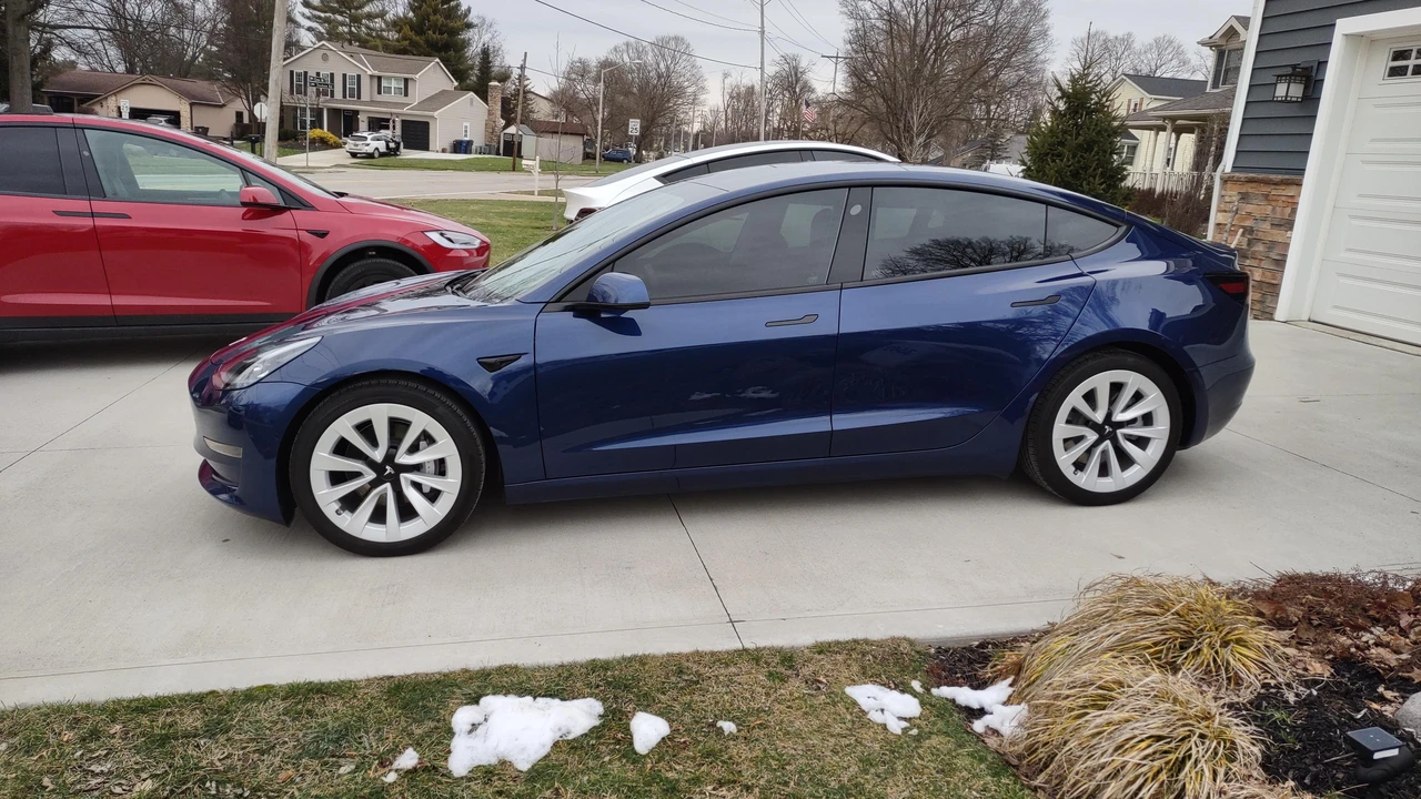 2021 Tesla Model 3 - Image 18 of 31