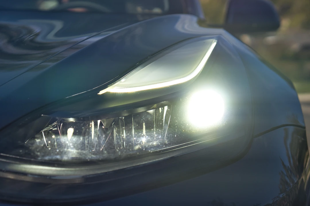 2021 Tesla Model 3 - Image 16 of 31