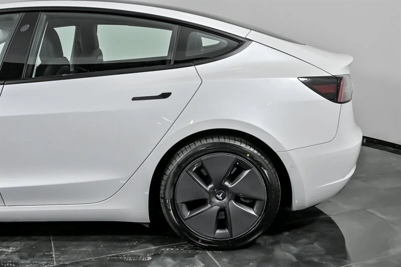 2021 Tesla Model 3 - Image 8 of 12