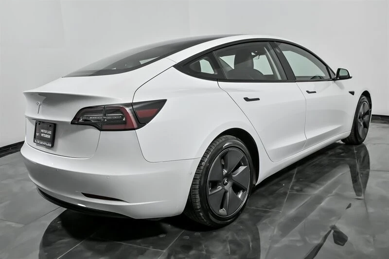 2021 Tesla Model 3 - Image 11 of 12