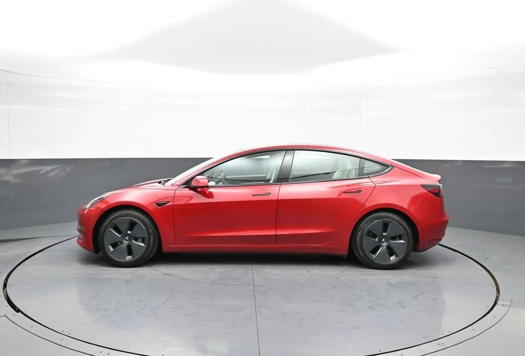 2021 Tesla Model 3 - Image 9 of 12