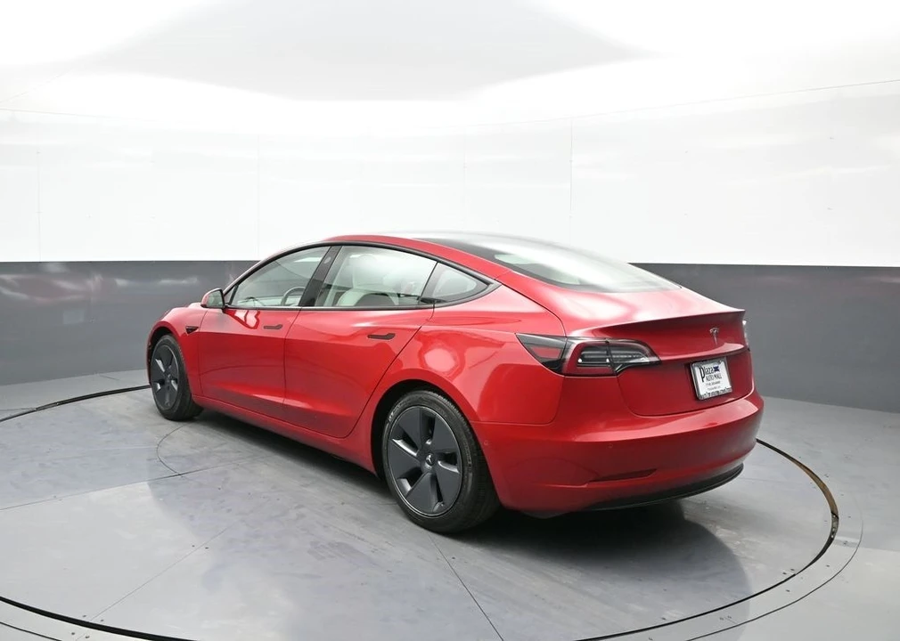 2021 Tesla Model 3 - Image 8 of 12